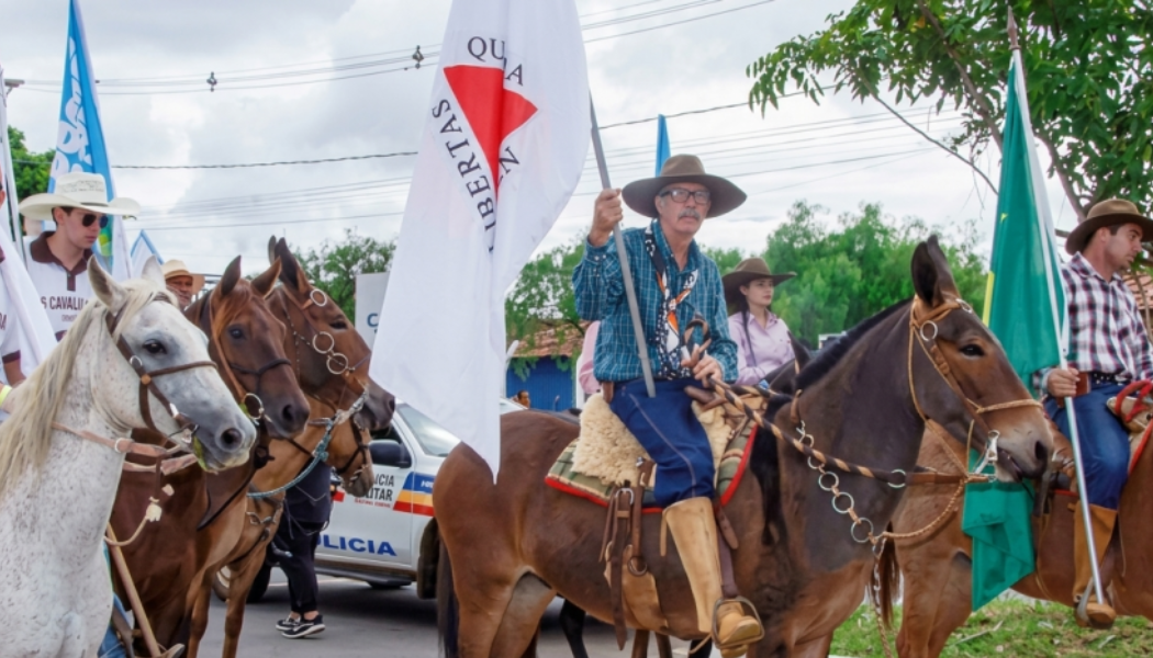 Camisetas da Cavalgada da FemCafé 2026 começam a ser vendidas na segunda-feira em Patrocínio
