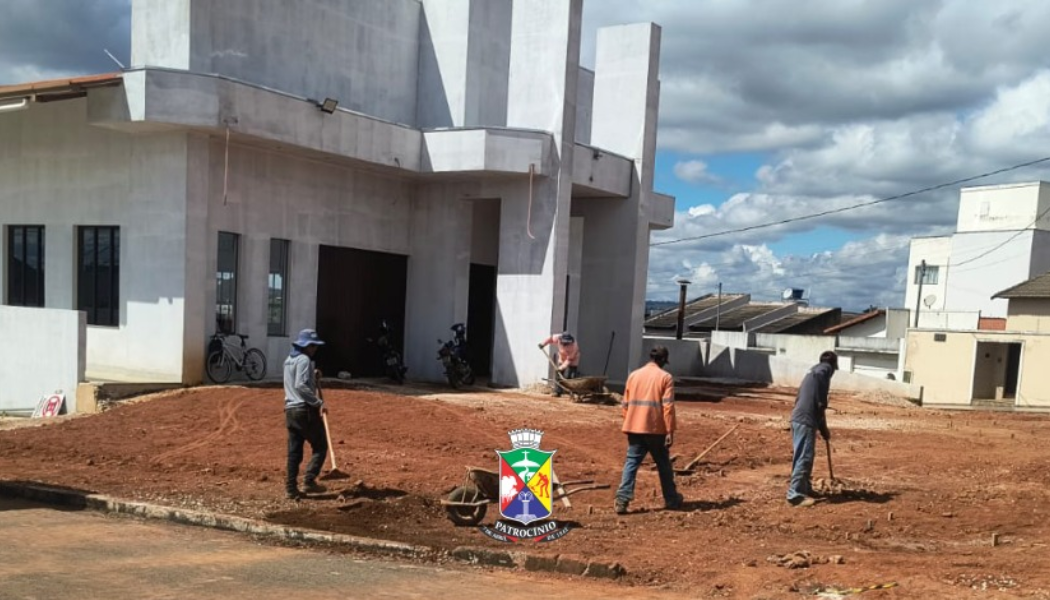 Obras da Praça Frei Galvão avançam e transformam espaço de lazer no bairro Dona Diva, em Patrocínio