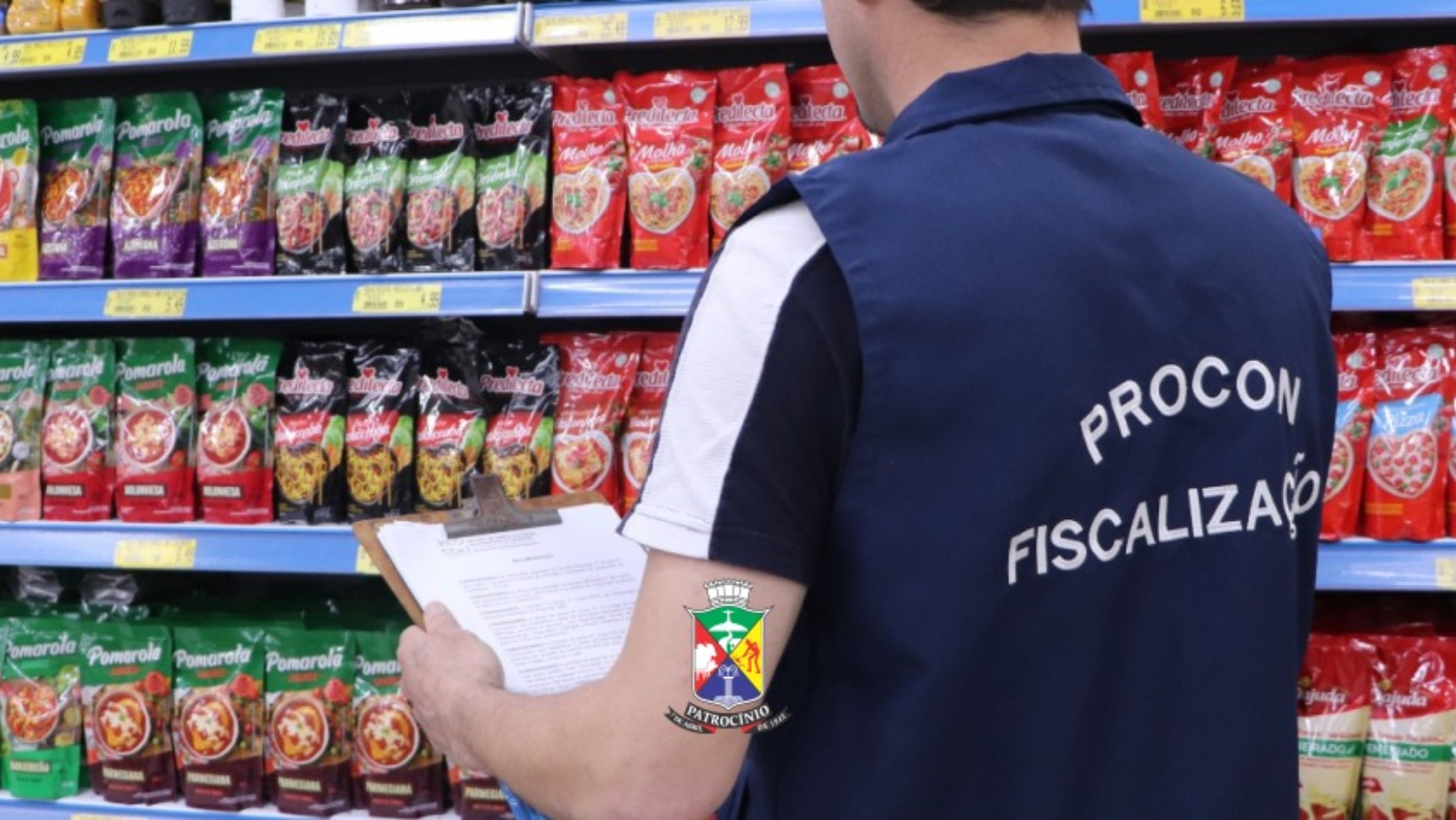 PROCON de Patrocínio esclarece direito do consumidor em caso de divergência entre preço da gôndola e do caixa