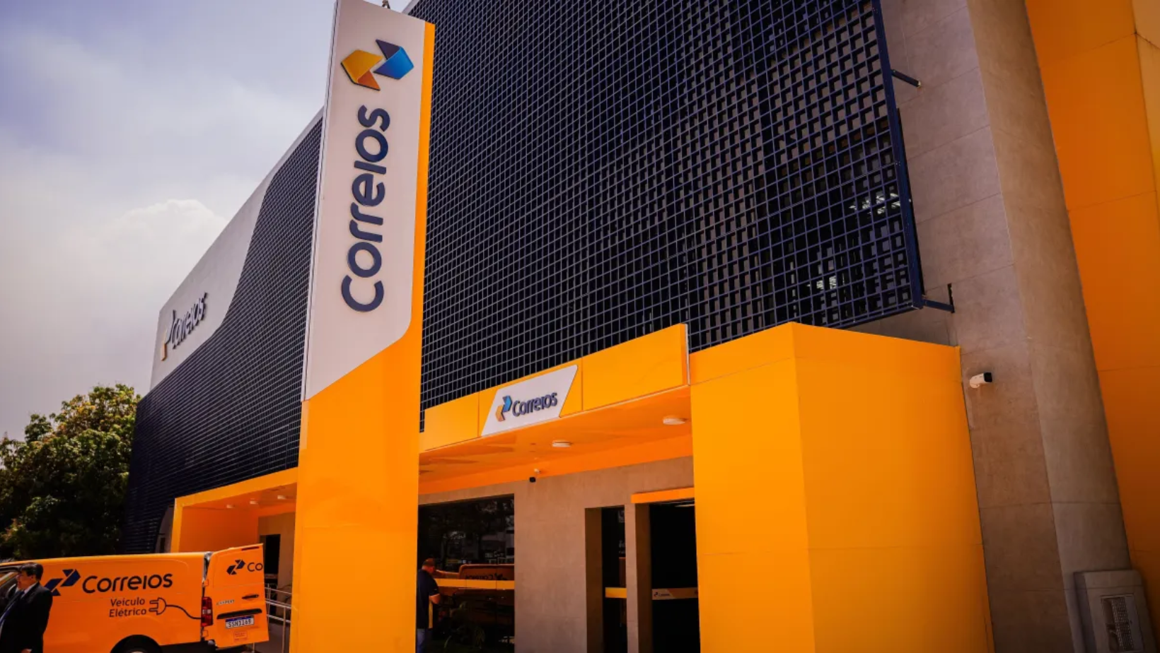 Trabalhadores dos Correios iniciam greve nacional nesta sexta-feira