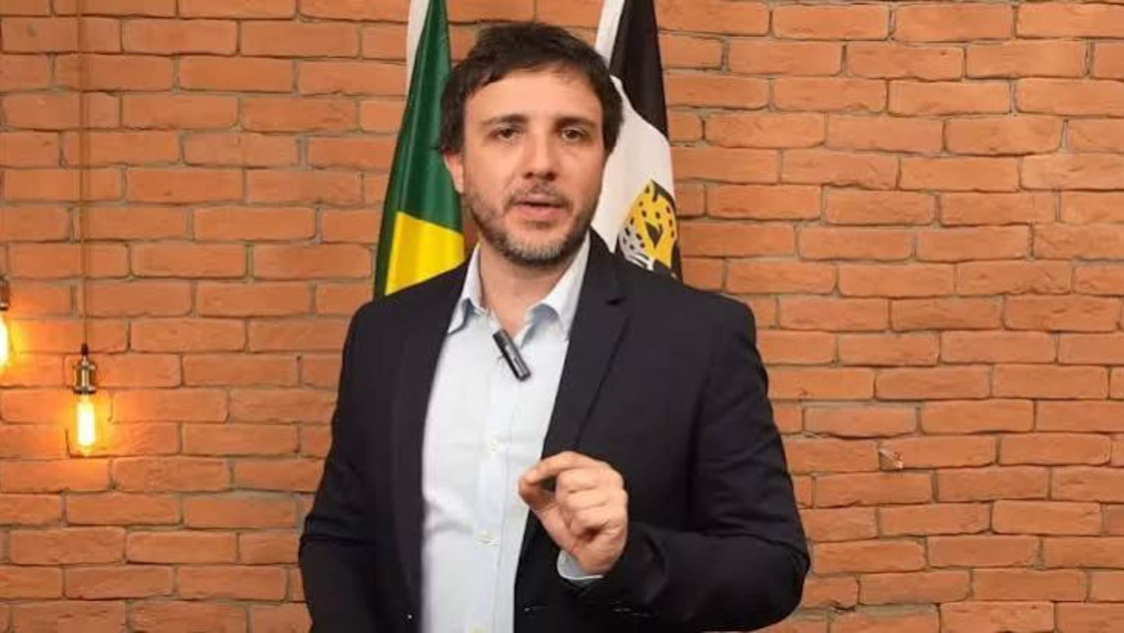 Renan Santos propõe uso de IA no SUS e nova reforma trabalhista